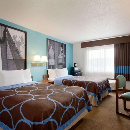 מלון Super 8 By Wyndham Portland/Westbrook Area מראה חיצוני תמונה